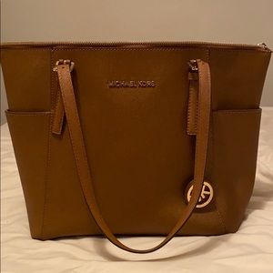 Michael Kors purse